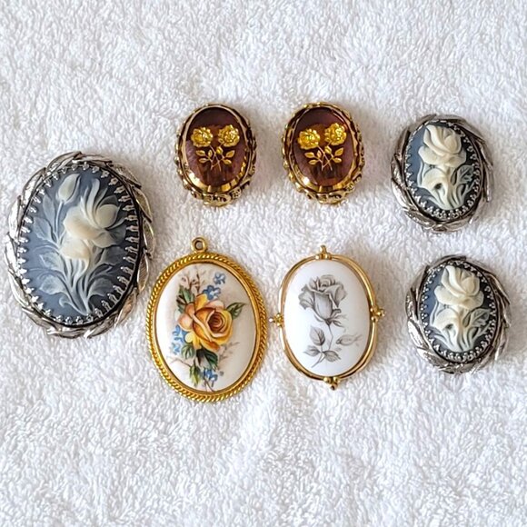 Whiting & Davis Floral Collection - Picture 1 of 5